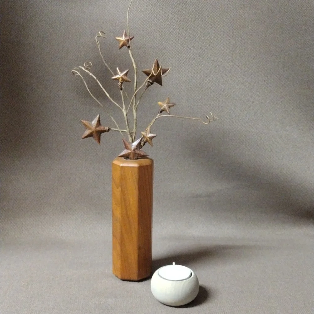 Rustic flower arrangement and vase